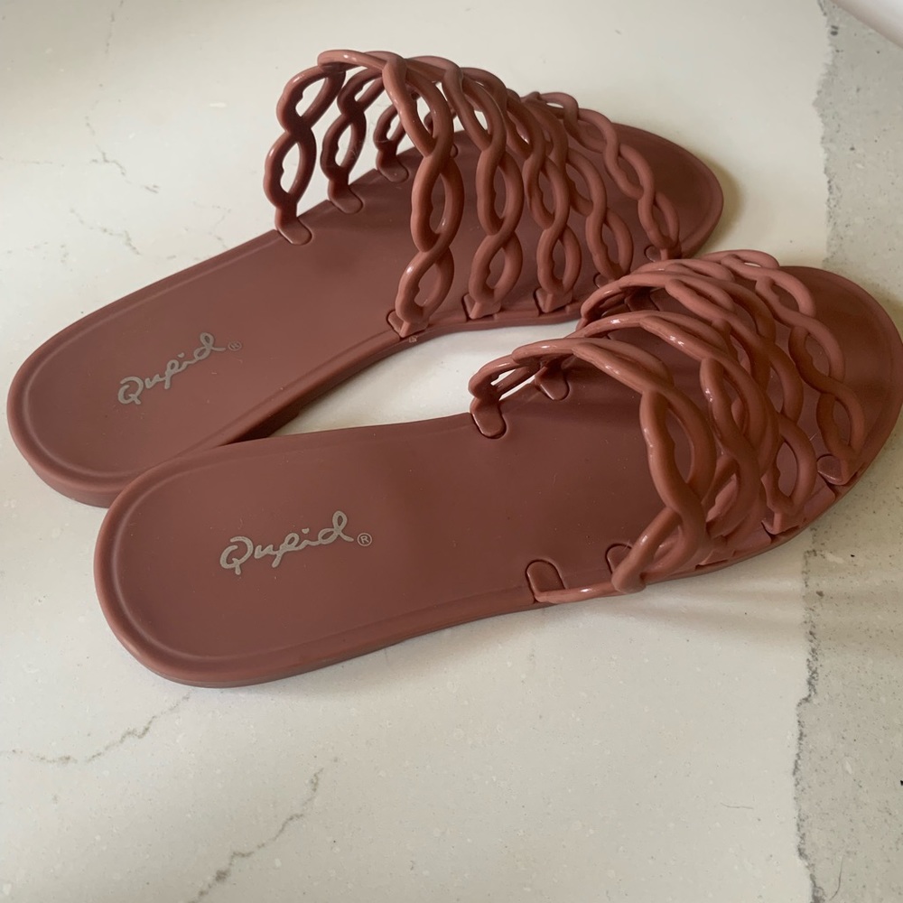 Sandals - Picture 2 of 5